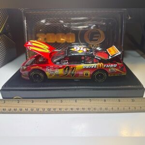 NASCAR Bill Elliott 2000 Taurus McDonald's 94 1:24 model